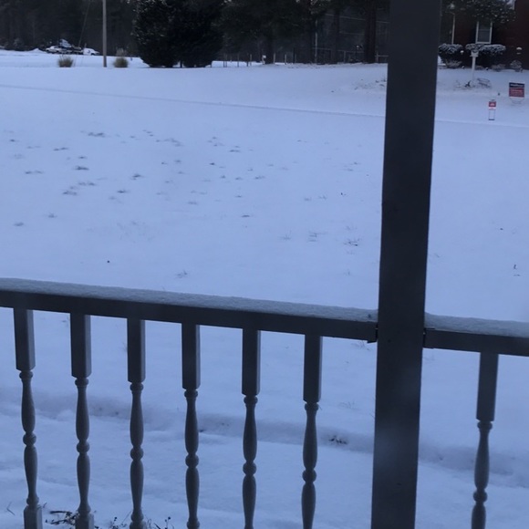 Meet your Posher, Trinh - Picture 1 of 1